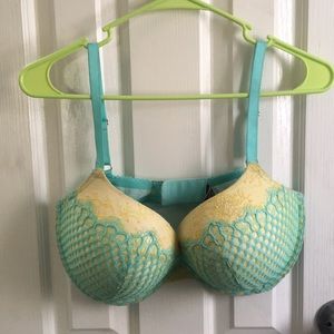 Victoria’s Secret Very Sexy Push-up